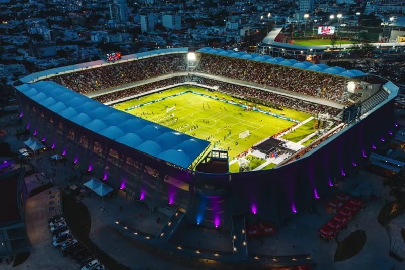 Axis en seguridad para estadios de México